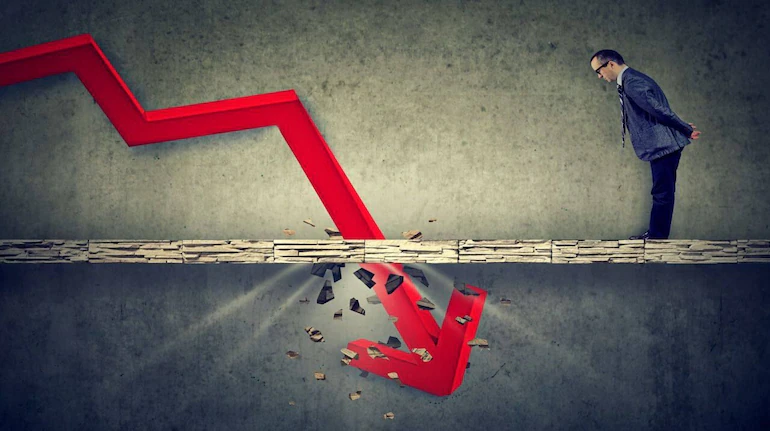 Sensex Slides Over 500 Points From Day's High, Nifty Slips Below 24,000 Amid Global Sell-Off