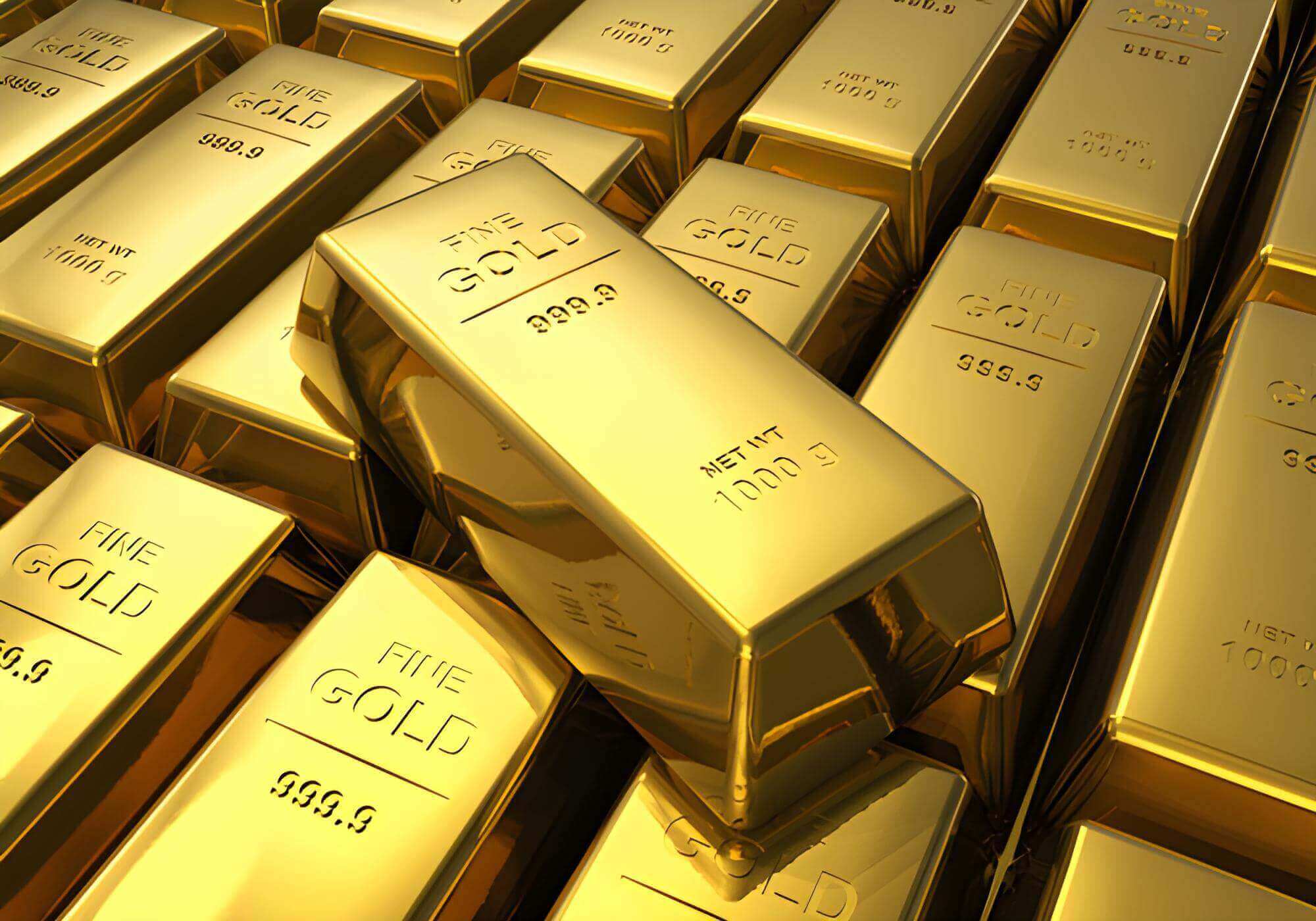 Gold Prices Stay Near Record Highs