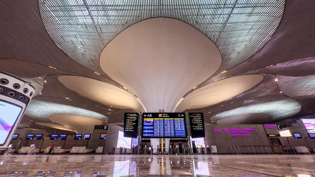 Telcos Adani‑run Navi Mumbai Airport par Mobile Network Block karne ka Ilzam Lagate Hain, Monopoly Arrangements ka Aarop