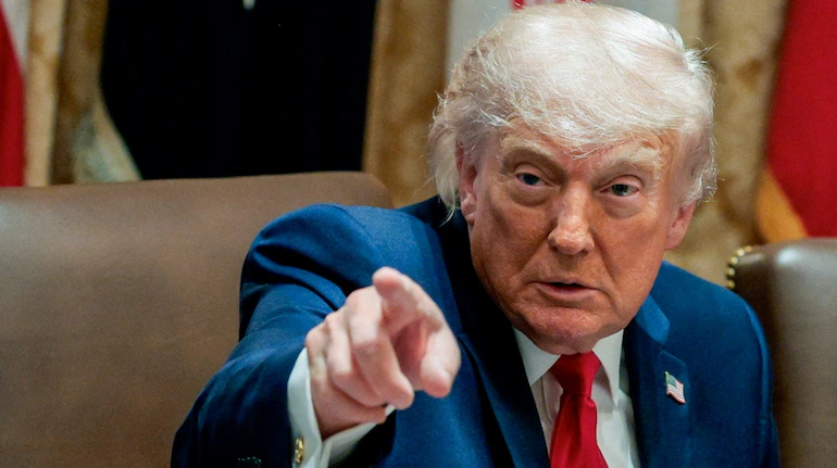 Trump Warns Iran: “They Will Pay the Price” After Nuclear Talks Stall