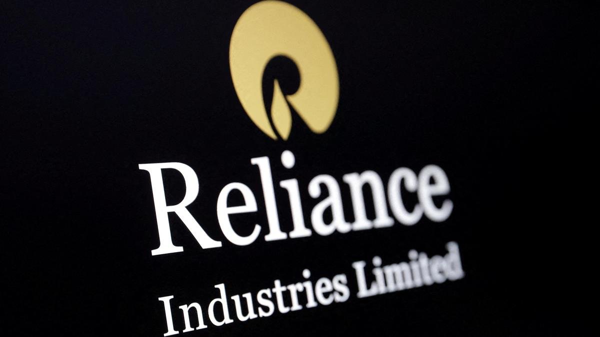 Reliance Yet to Respond After Trump Announces ‘Historic’ $300 Billion US Refinery Deal