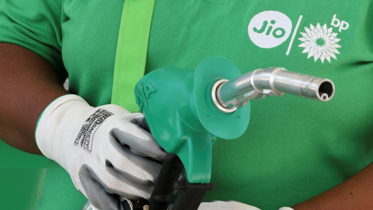Big Relief for Consumers: Jio-BP Says No Immediate Petrol & Diesel Price Hike