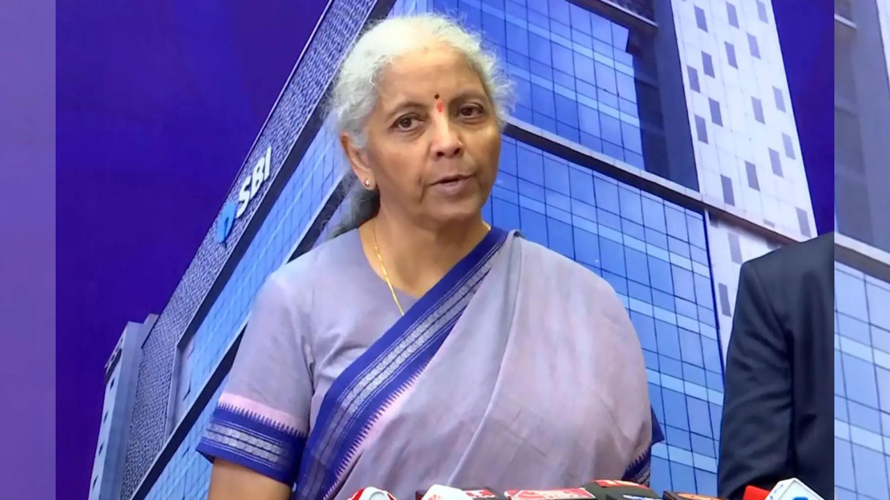 Claude Mythos Triggers Alarm: Govt Reviews AI Security Risks in India’s Banking System
