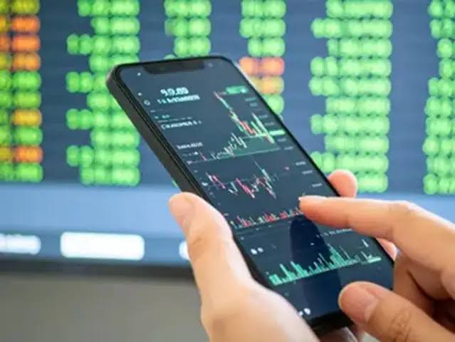 Ace Investors Turn Cautious on Small Caps: Ashish Kacholia, Mukul Agrawal Among Those Trimming Stakes in Q1