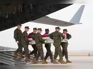 Iran War Casualties Could Revive Debate Over Donald Trump’s Past Remarks on Military Sacrifice