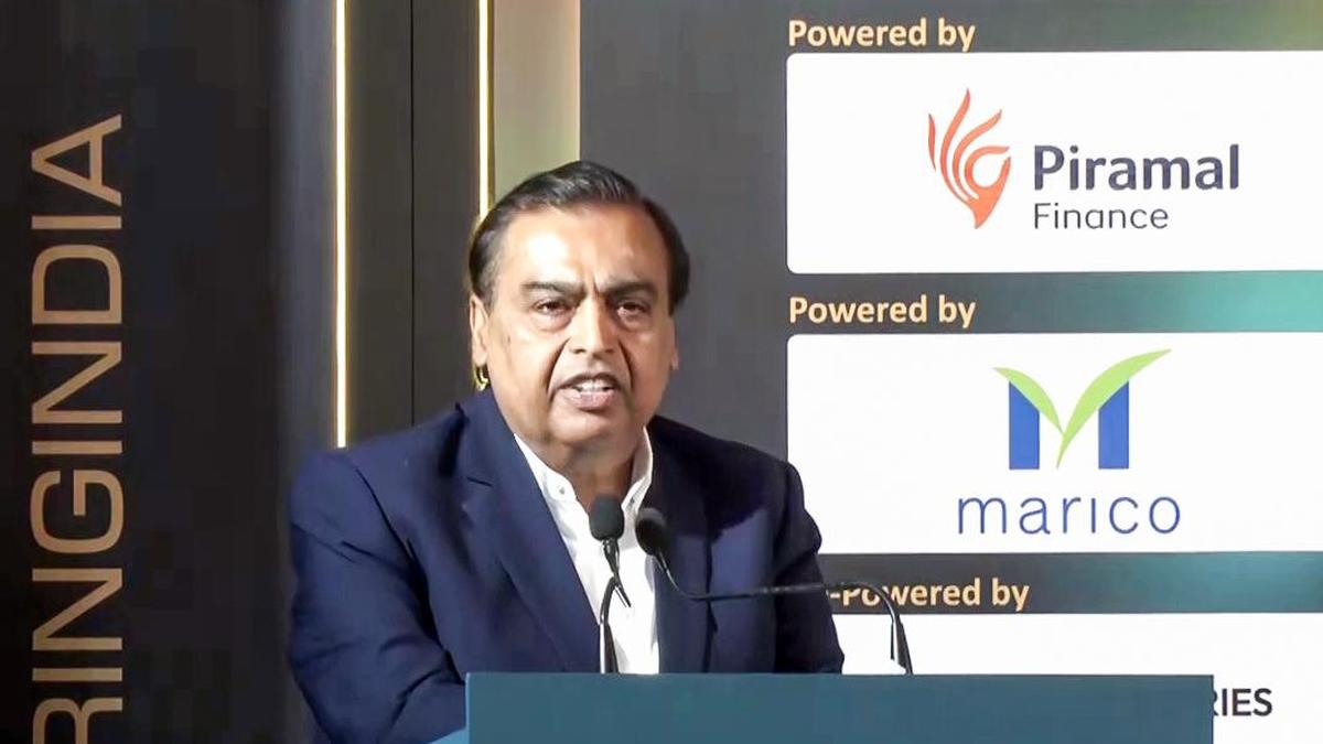 Reliance Announces ₹7 Lakh Crore Investment in Gujarat, Jamnagar to Become AI and Clean Energy Hub