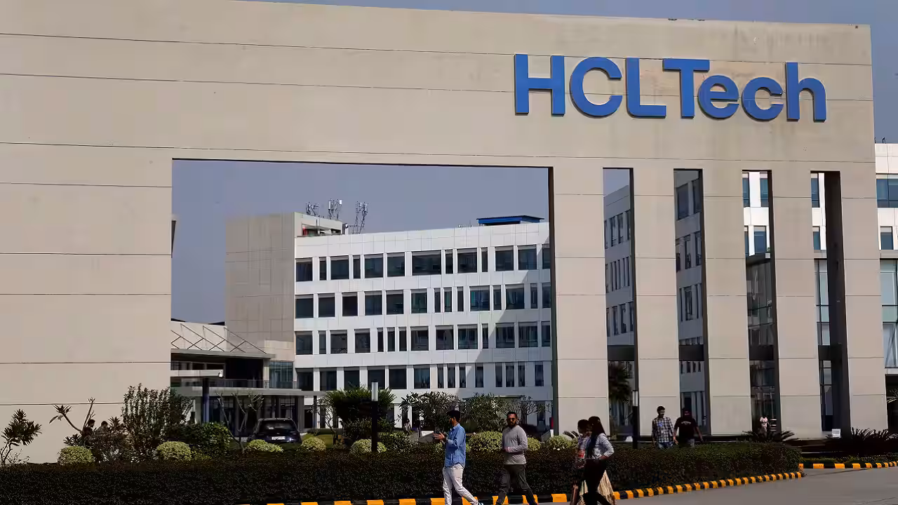 HCLTech Bets Big on AI: ₹3,500 Crore Data Centre Investment Sparks Growth vs Capital Concerns