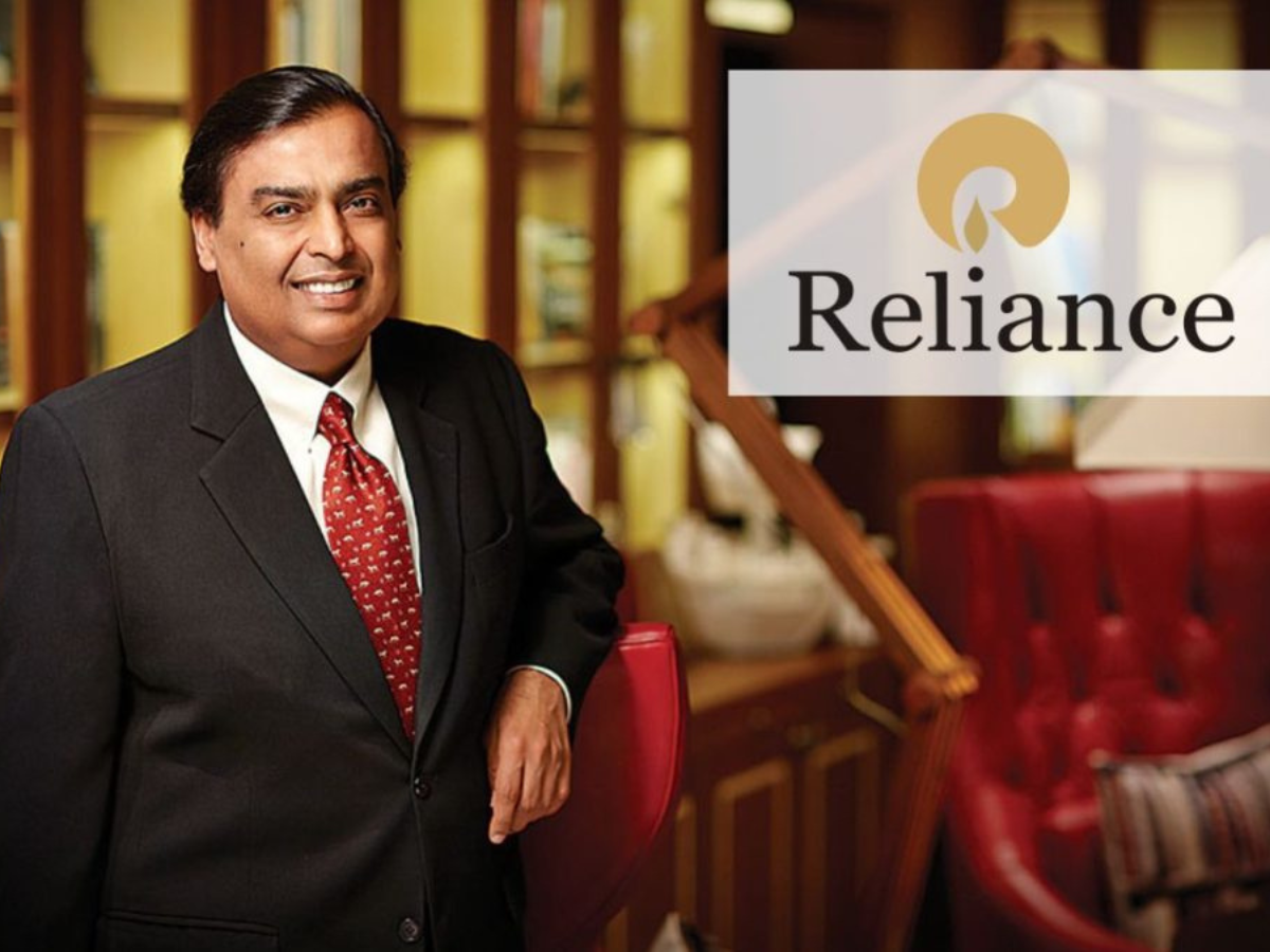 Reliance Industries Shares Drop 5% Amid Market Volatility, Experts Stay Bullish