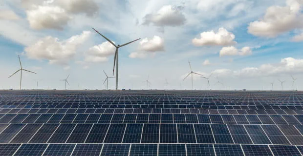 Adani Green Energy Crosses 20 GW Capacity as Q1 FY27 EBITDA Hits Record ₹4,122 Crore