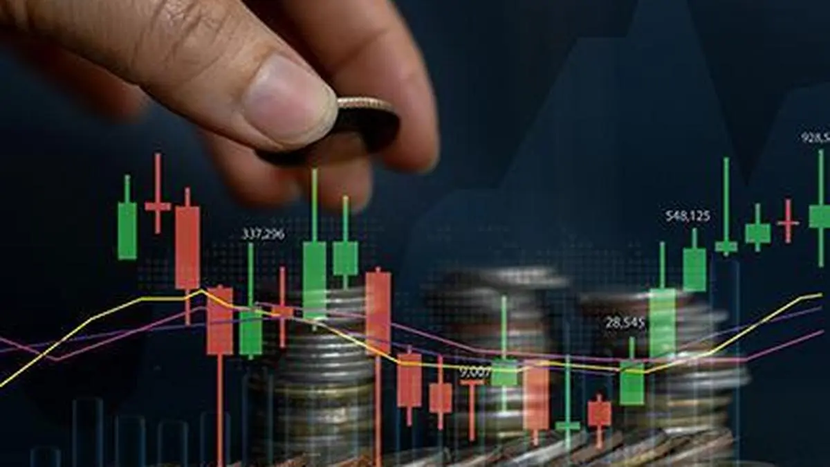Sensex, Nifty Trade Flat as Year-End Caution Keeps Markets Range-Bound; Metal Stocks Outperform