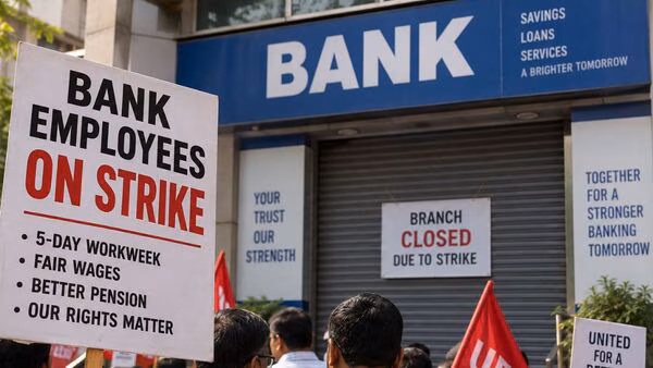 BANK STRIKE DEFERRED! 5-DAY BANKING WEEK TALKS TO CONTINUE