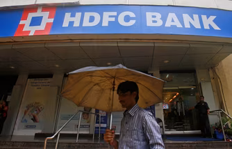 ₹91,000 Crore Wipeout: Why Did HDFC Bank, Axis Bank, and Kotak Mahindra Bank Shares Fall Despite Strong Credit Growth?