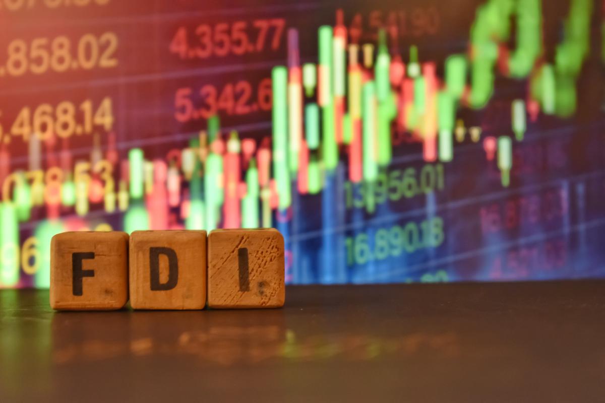 FPIs Turn Cautious: ₹123 Crore Outflow From Indian Stocks