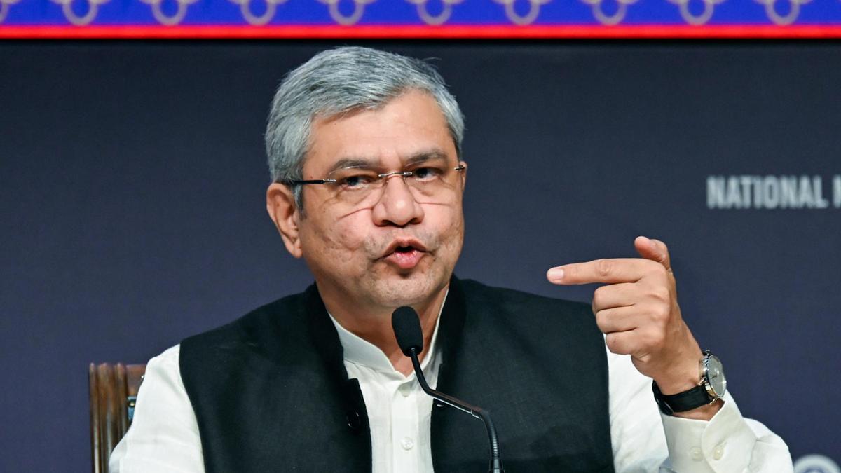 Government Approves ₹7,172 Crore Investment for 17 Electronics Component Manufacturing Projects