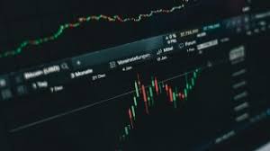 Choppy Start on Dalal Street — Sensex & Nifty Trade Flat; Metals, PSU Picks Support Markets, IT Names Lag
